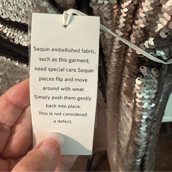 Mural Pewter Blazer with Metallic Finish - Picture 5 of 7